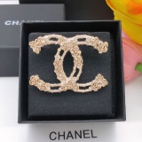 Chanel New Fashion Versatile Camellia Hollow Crystal CC Brooch