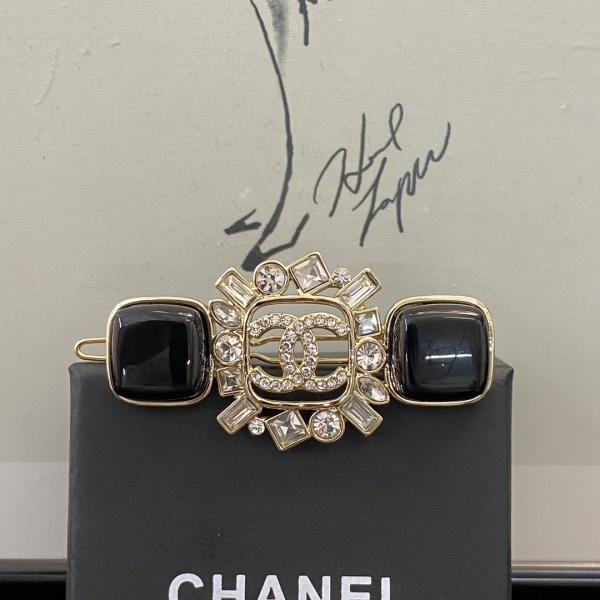 Chanel New Fashion Black Gemstone Enamel Hair Clip