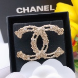 Chanel New Fashion Versatile Camellia Hollow Crystal CC Brooch