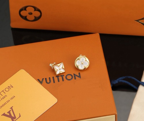 Louis Vuitton Fashion Asymmetric Clover Earrings