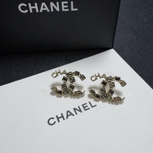 Chanel Classic Retro Logo Letter Earstuds