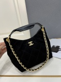 Chanel Retro Hobo Hippie Bag Link Shoulder Bag Size: 23.5 × 31 × 10 CM