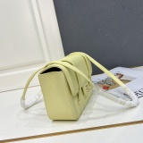 Chanel New Fashion CC Flip Shoulder Bag Size: 22 × 13 × 7 CM