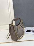 Chanel Retro Hobo Hippie Bag Link Shoulder Bag Size: 23.5 × 31 × 10 CM