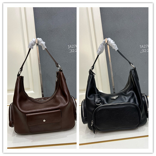 Prada Classic Versatile Leather Motorcycle Bag Shoulder Bag Size: 32 x 27 x 12 CM