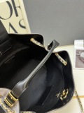 Chanel New Retro Splicing Suede Handbag Chain Shoulder Bag Diagonal Span Bag Size: 24 × 36 × 14 CM