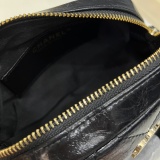 Chanel Classic CC Lacquer Shell Bag Handbag Size: 18 × 13 × 7 CM