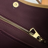 Louis Vuitton Classic Vintage Underarm Bag for Mother and Child Size: 29x12x24 CM