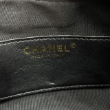 Chanel Classic CC Lacquer Shell Bag Handbag Size: 18 × 13 × 7 CM