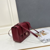 Chanel New Fashion CC Flip Shoulder Bag Size: 22 × 13 × 7 CM