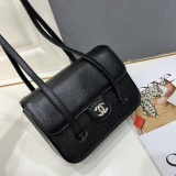 Chanel New Fashion CC Flip Shoulder Bag Size: 22 × 13 × 7 CM