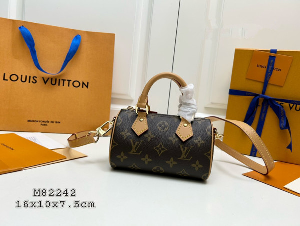 Louis Vuitton Classic Mini Vintage Handbag Diagonal Cross Bag Size: 16 x 10 x 7.5 CM