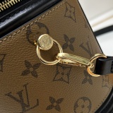Louis Vuitton Classic Logo Diagonal Cross Cylindrical Bag Handbag Size: 15x17x15 CM