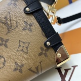 Louis Vuitton Mini Classic Logo Diagonal Cross Handbag Size: 18x12.5x8.5 CM
