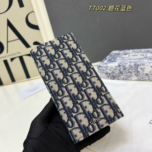 Dior Classic Logo Printed Vertical Wallet Size: 18 x 9 x 2 CM