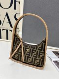 Fendi Classic Mini Underarm Bag Handbag Size: 28 x 20 x 7 CM