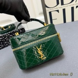 Yves Saint Laurent Classic Mini Box Makeup Bag Size: 18 x 11 x 6.5 CM