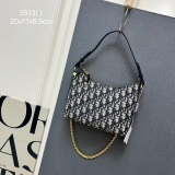 Dior Classic Shoulder Bag Chain Crossbody Bag Shoulder Bag Size: 20 x 17 x 6.5 CM