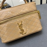 Yves Saint Laurent Classic Mini Box Makeup Bag Size: 18 x 11 x 6.5 CM