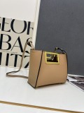 Fendi Fashion FF Metal Handle Handbag Crossbody Bag Size: 20 x 17 x 10 CM