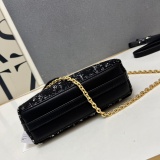 Dior Classic Shoulder Bag Chain Crossbody Bag Shoulder Bag Size: 20 x 17 x 6.5 CM
