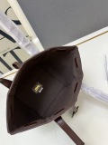 Fendi Fashion Mini Flip Leisure Bucket Bag Shoulder Bag Size: 18.5 x 15 x 15 CM
