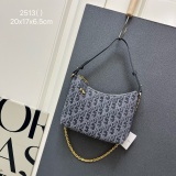 Dior Classic Shoulder Bag Chain Crossbody Bag Shoulder Bag Size: 20 x 17 x 6.5 CM