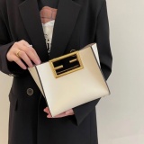Fendi Fashion FF Metal Handle Handbag Crossbody Bag Size: 20 x 17 x 10 CM