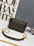 Fendi Fashion Mini Flip Handbag Crossbody Bag Size: 19 x 11.5 x 4 CM
