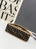 Fendi Classic Mini Underarm Bag Handbag Size: 28 x 20 x 7 CM