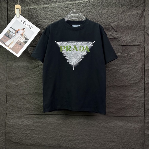 Prada 26SS Fashion Triangle Embroidery Logo T-shirt Unisex Casual Versatile Short Sleeve