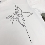 Louis Vuitton Fashion Simple Embroidered Clover T-shirt Couple Loose Casual Short Sleeve