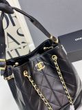 Chanel Retro Vintage Versatile Diamond Grid Chain Diagonal Cross Tote Bag Shopping Bag Size: 33 x 29 x 11 CM