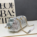 Chanel Fashion Retro Versatile Chain Bowling Bag Size: 15.5 x 24 x 11.5 CM