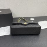 Chanel Fashion CC Leather Diamond Grid Chain Shoulder Bag Crossbody Bag Size: 25.5 x 17.5 x 7 CM