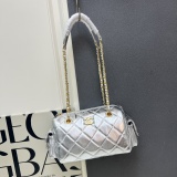 Chanel Fashion Retro Versatile Chain Bowling Bag Size: 15.5 x 24 x 11.5 CM