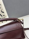 Loewe Fashion Versatile Cowhide Crossbody Bag Handbag Size: 24 x 16.5 x 10.5 CM