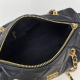 Chanel Fashion Retro Versatile Chain Bowling Bag Size: 15.5 x 24 x 11.5 CM