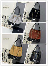 Chanel Retro Vintage Versatile Diamond Grid Chain Diagonal Cross Tote Bag Shopping Bag Size: 33 x 29 x 11 CM
