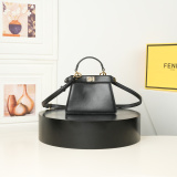Fendi Fashion Versatile Handbag Crossbody Bag Size: 20 CM