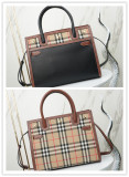 Burberry Classic Retro Pattern Rivet Handbag Crossbody Bag Size: 32 x 15 x 25 CM