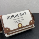 Burberry Fashion Versatile Cross Bag Handbag Size: 25 x 8.5 x 18 CM