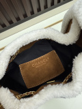 Chanel Fashion CC Chain Handbag Crossbody Bag Size: 27 x 22 x 12 CM