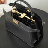 Fendi Fashion Versatile Handbag Crossbody Bag Size: 20 CM