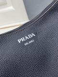 Prada 26ss Fashion Versatile Underarm Bag Handbag Size: 36 x 20 x 11 CM
