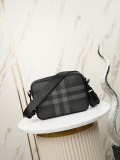 Burberry Fashion Versatile Carbon Grey Grid Single Shoulder Bag Crossbody Bag Size: 25 x 5 x 18 CM