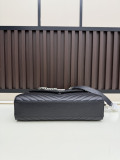 Yves Saint Laurent Classic Retro Flip Chain Shoulder Bag Size: 31 x 23 x 6 CM