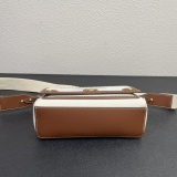 Burberry Fashion Versatile Cross Bag Handbag Size: 25 x 8.5 x 18 CM
