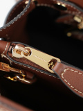 Burberry Classic Retro Pattern Rivet Handbag Crossbody Bag Size: 32 x 15 x 25 CM