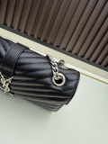 Yves Saint Laurent Classic Retro Flip Chain Shoulder Bag Size: 24 x 17 x 5 CM